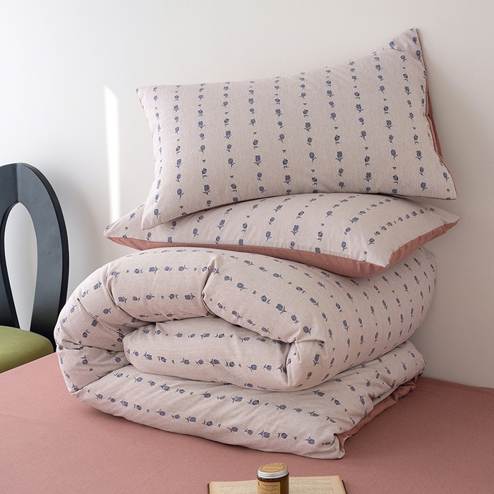 91家纺网 家纺一手货源 找家纺 竹合家纺 2025秋冬新款加厚磨毛色织暖绒系列针织四件套高克重 玫瑰花语