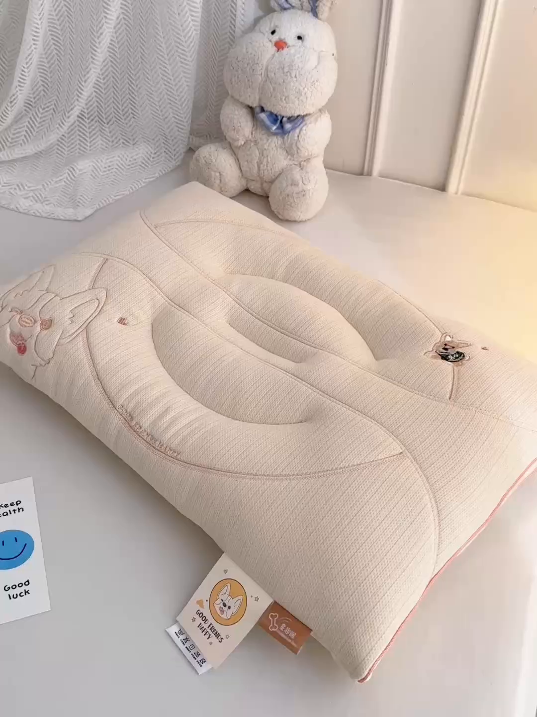 91家纺网 家纺一手货源 找家纺 （总）仁宇枕业 2025新款新品针织棉童趣猪宝宝枕头枕芯