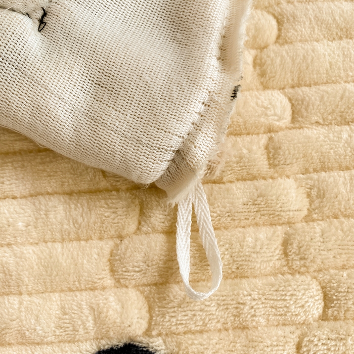 91家纺网 家纺一手货源 找家纺 云木里 2025新款热卖大宽花边牛奶绒床盖款四件套 波点