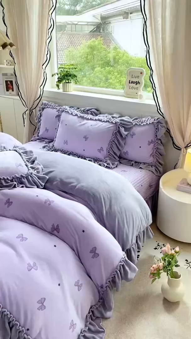 91家纺网 家纺一手货源 找家纺 云木里 2025新款热卖大宽花边牛奶绒床盖款四件套 蝴蝶结紫色