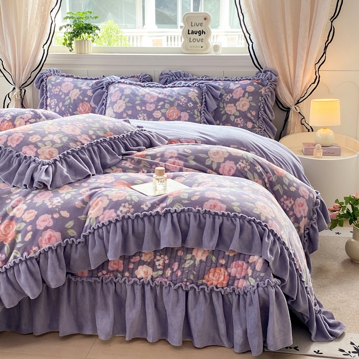 91家纺网 家纺一手货源 找家纺 云木里 2025新款热卖大宽花边牛奶绒床盖款四件套 花里梦