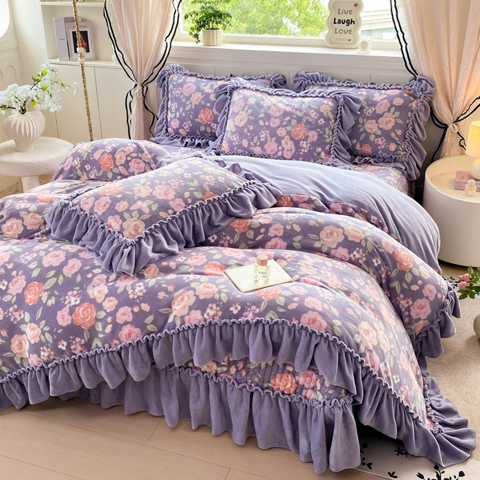 91家纺网 家纺一手货源 找家纺 云木里 2025新款热卖大宽花边牛奶绒床盖款四件套 花里梦