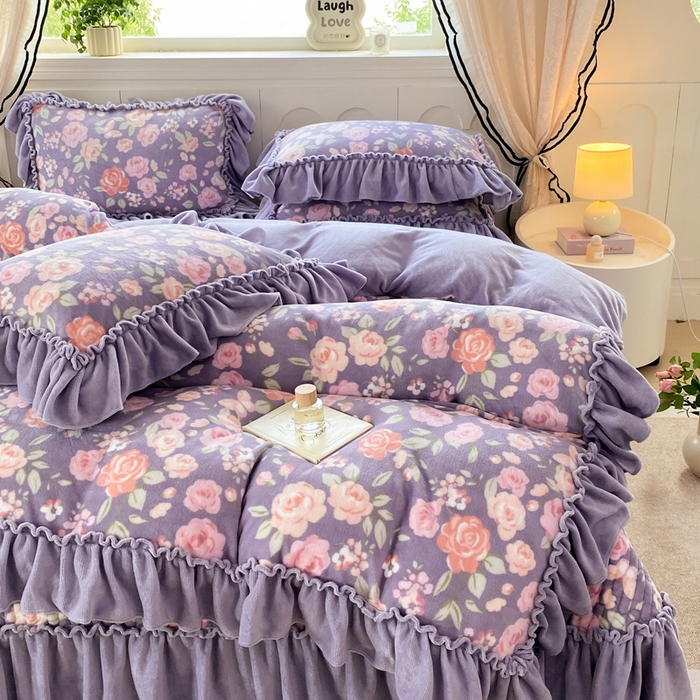 91家纺网 家纺一手货源 找家纺 云木里 2025新款热卖大宽花边牛奶绒床盖款四件套 花里梦