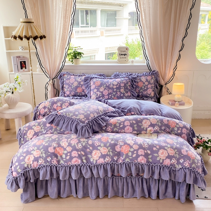 91家纺网 家纺一手货源 找家纺 云木里 2025新款热卖大宽花边牛奶绒床盖款四件套 花里梦