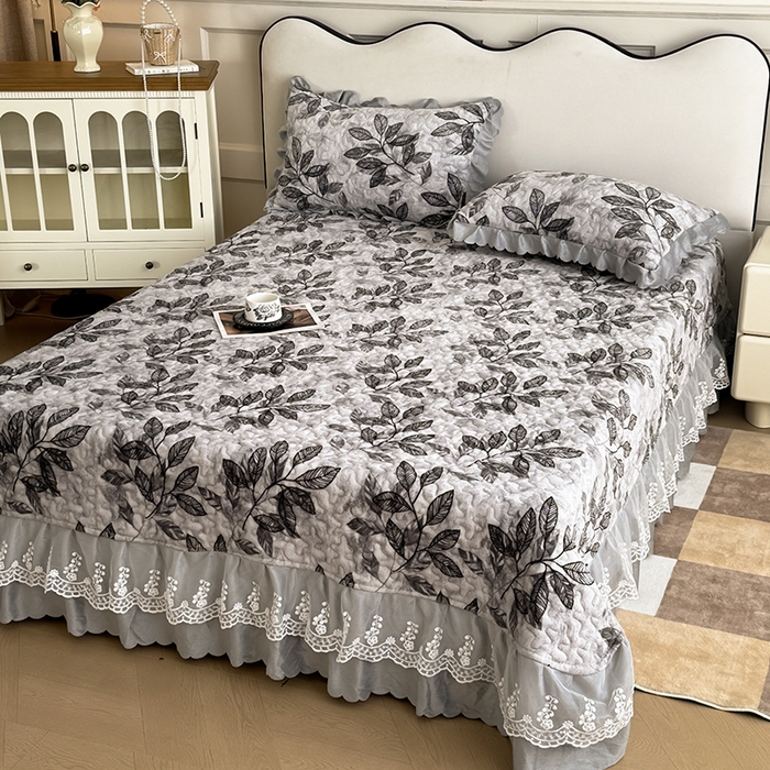 91家纺网 家纺一手货源 找家纺 雅眠居 2025新款直播爆款牛奶绒印花床盖四件套双层蕾丝花边床裙单件三件套 一路繁花