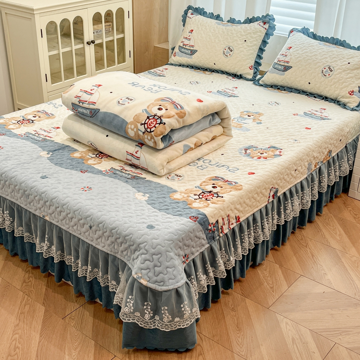 91家纺网 家纺一手货源 找家纺 （总）金梦家居 2025新款高克重牛奶绒印花床盖四件套