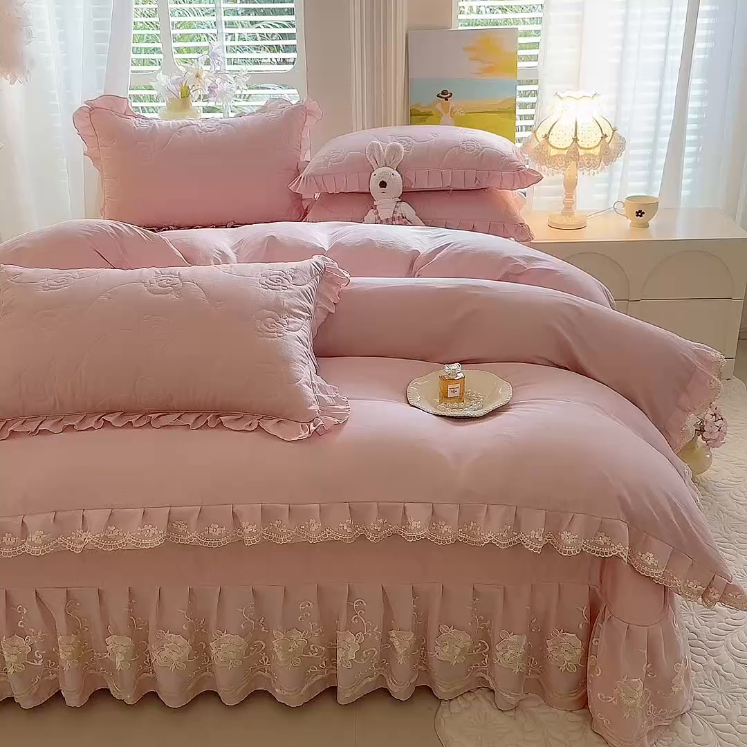 91家纺网 家纺一手货源 找家纺 美达家纺 2025新款玫瑰系列全棉夹棉床盖四件套 玫瑰-浅玉