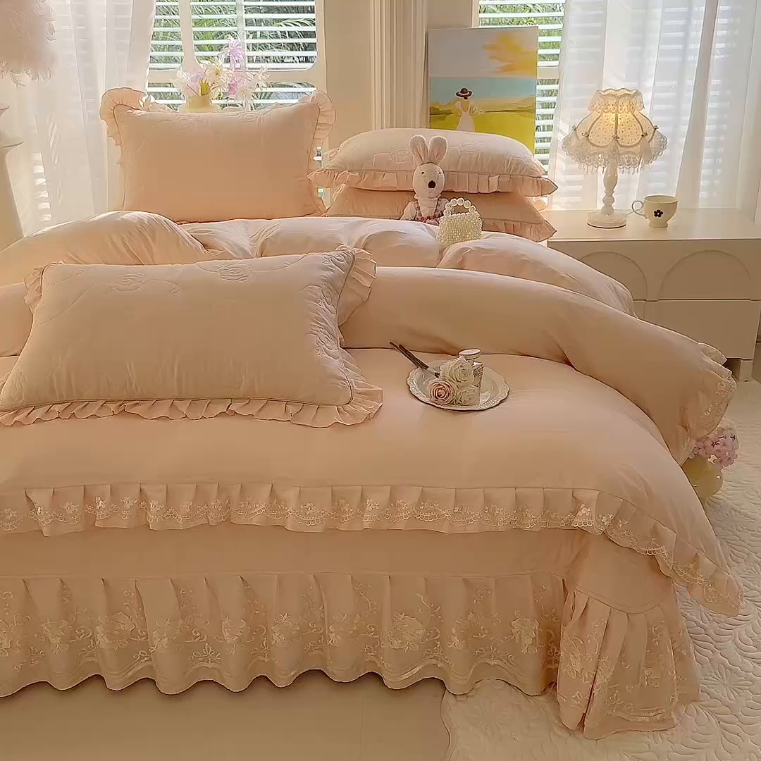 91家纺网 家纺一手货源 找家纺 美达家纺 2025新款玫瑰系列全棉夹棉床盖四件套 玫瑰-米咖