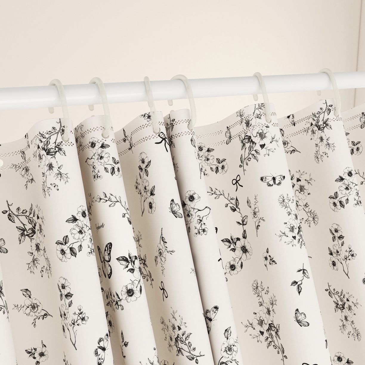 91家纺网 家纺一手货源 找家纺 艾晶美家纺有限公司 2025新款韩版卡通印花坐式蚊帐布帘款 蝶恋花