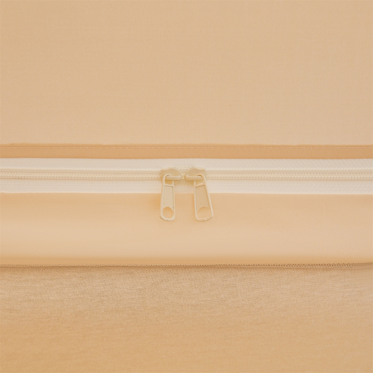 91家纺网 家纺一手货源 找家纺 艾晶美家纺有限公司 2025新款韩版坐床夹棉保暖遮光蚊帐 夹棉款-米格熊