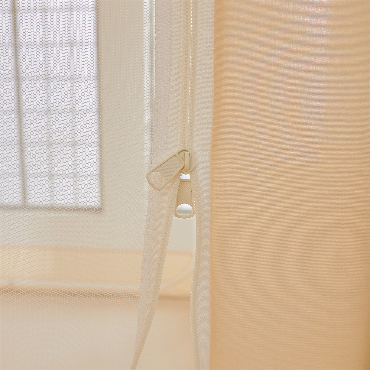 91家纺网 家纺一手货源 找家纺 艾晶美家纺有限公司 2025新款韩版坐床夹棉保暖遮光蚊帐 夹棉款-米格熊