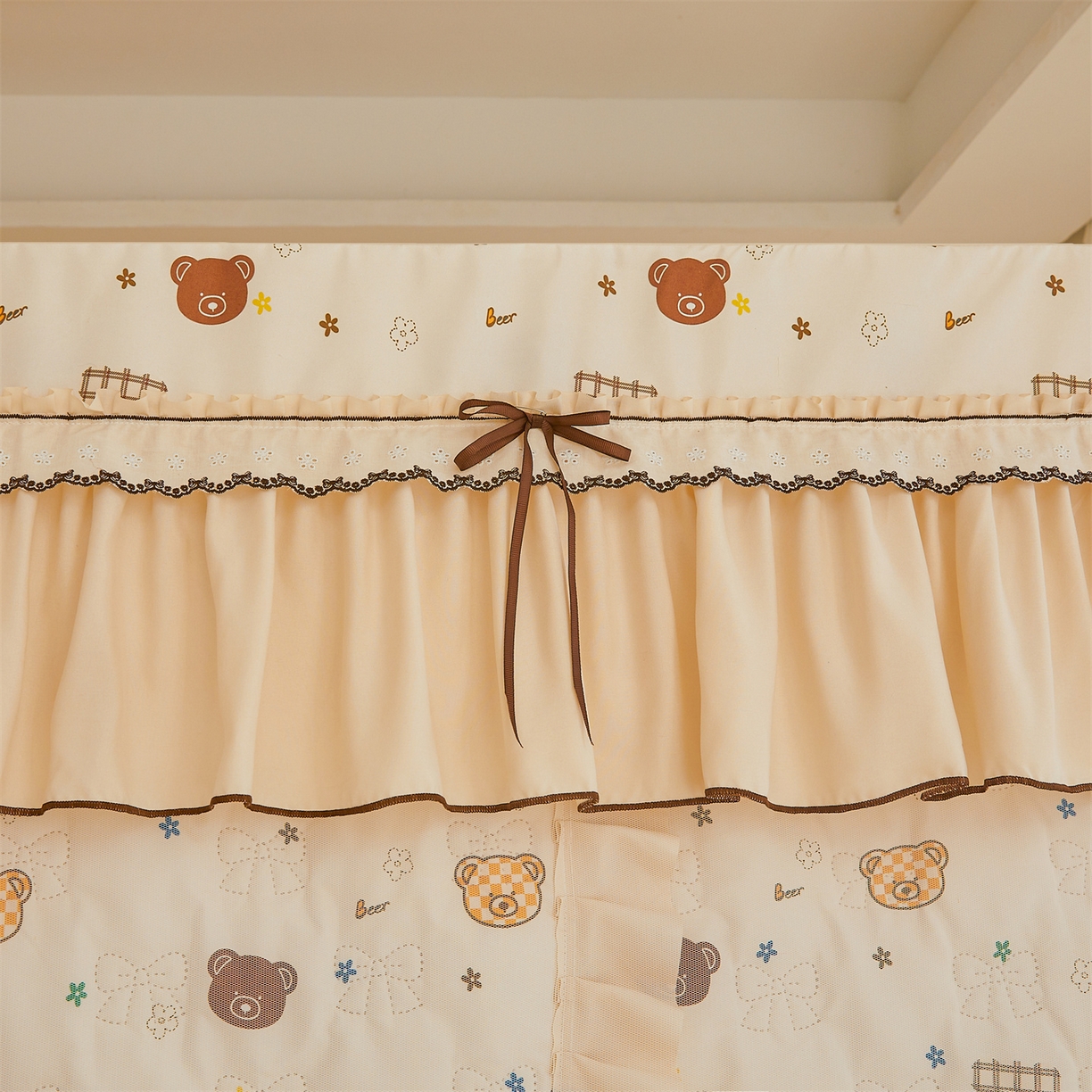 91家纺网 家纺一手货源 找家纺 艾晶美家纺有限公司 2025新款韩版坐床夹棉保暖遮光蚊帐 夹棉款-米格熊