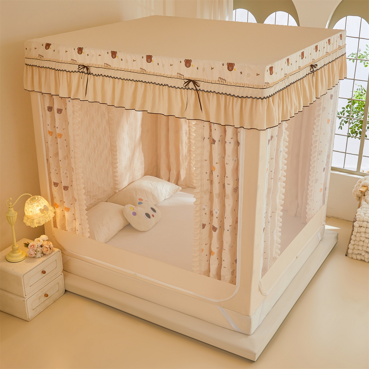 91家纺网 家纺一手货源 找家纺 艾晶美家纺有限公司 2025新款韩版坐床夹棉保暖遮光蚊帐 夹棉款-米格熊