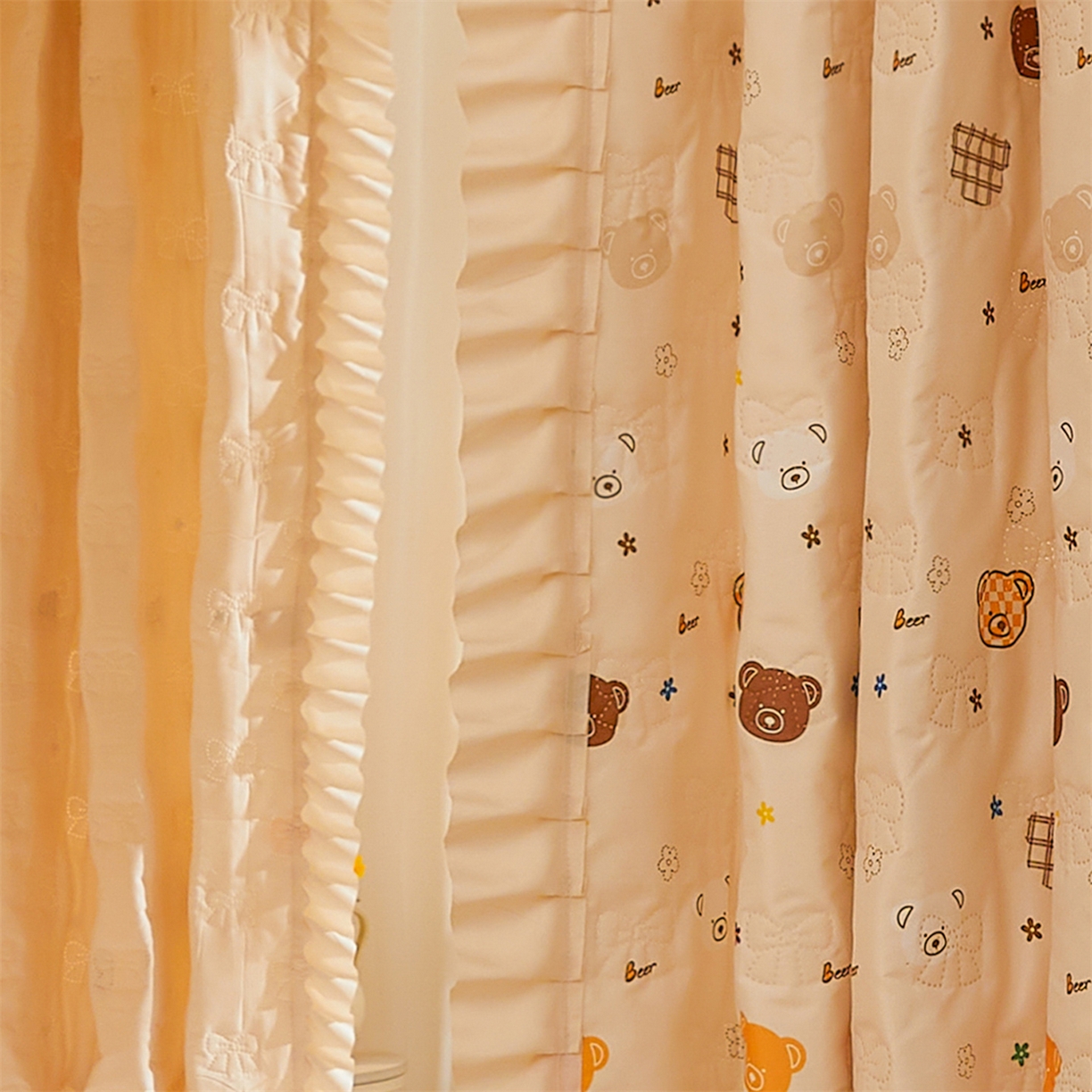 91家纺网 家纺一手货源 找家纺 艾晶美家纺有限公司 2025新款韩版坐床夹棉保暖遮光蚊帐 夹棉款-米格熊