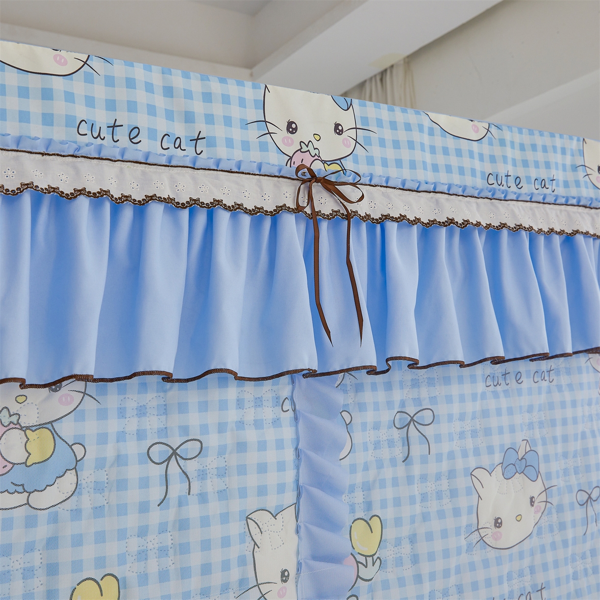 91家纺网 家纺一手货源 找家纺 艾晶美家纺有限公司 2025新款韩版坐床夹棉保暖遮光蚊帐 夹棉款-kmi瞄蓝