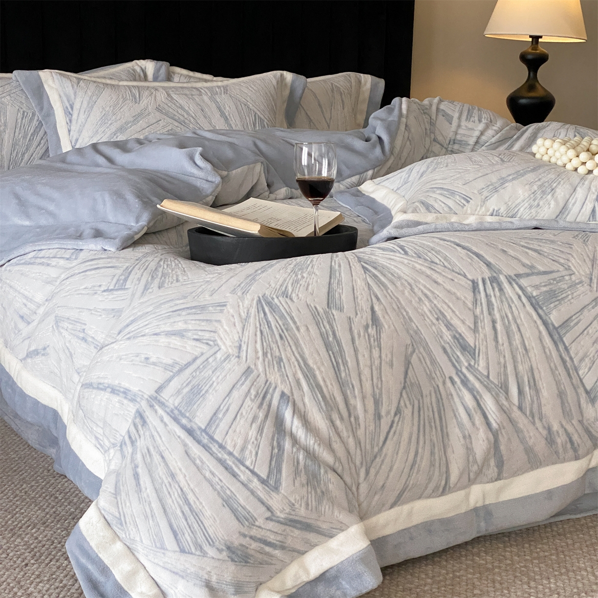 91家纺网 家纺一手货源 找家纺 （总）馨蕊 2025新款意大利进口雕花绒拼角工艺秋冬轻奢煦暖绒系列-绒慕笙 会员-10【券后控价268/288】