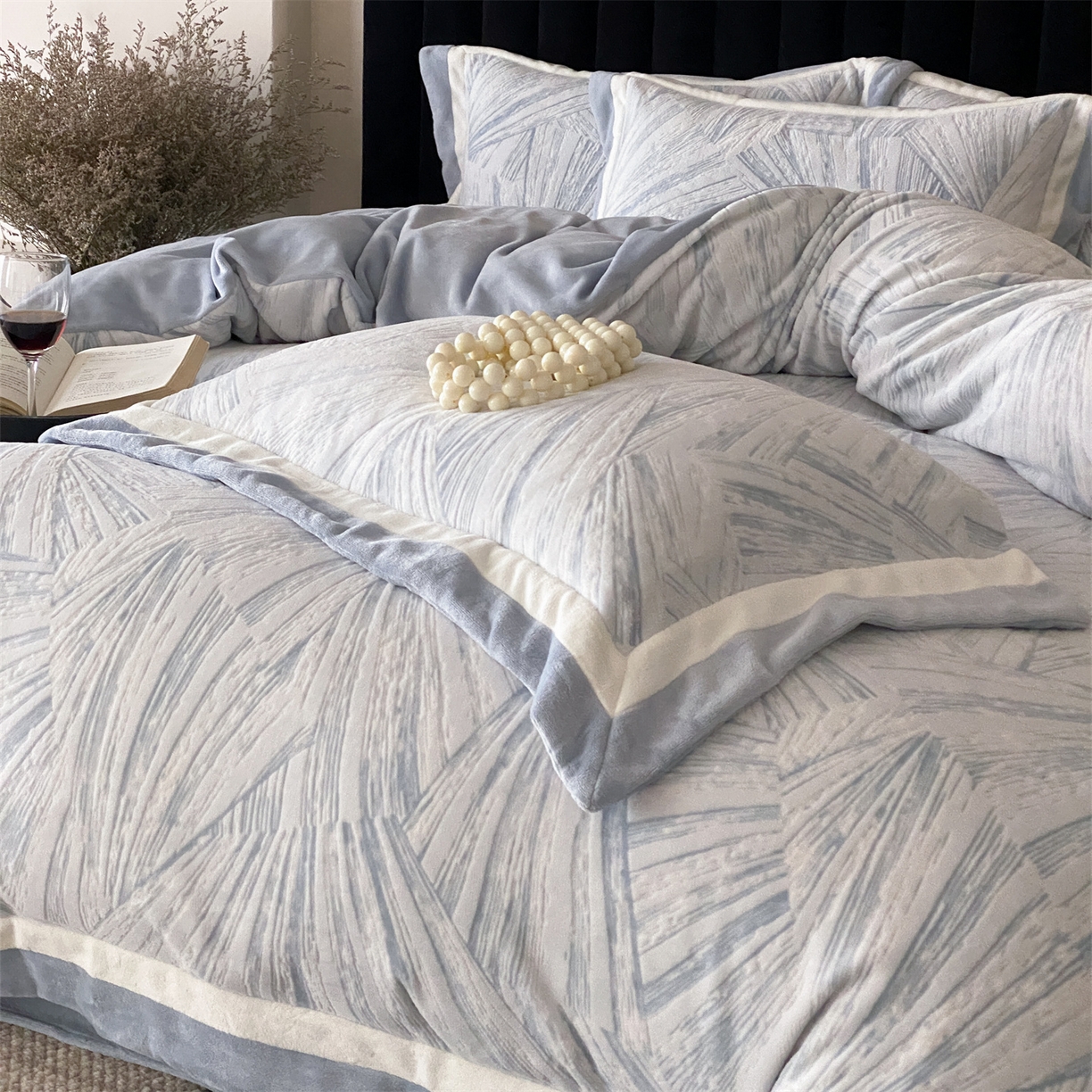 91家纺网 家纺一手货源 找家纺 （总）馨蕊 2025新款意大利进口雕花绒拼角工艺秋冬轻奢煦暖绒系列-绒慕笙 会员-10【券后控价268/288】