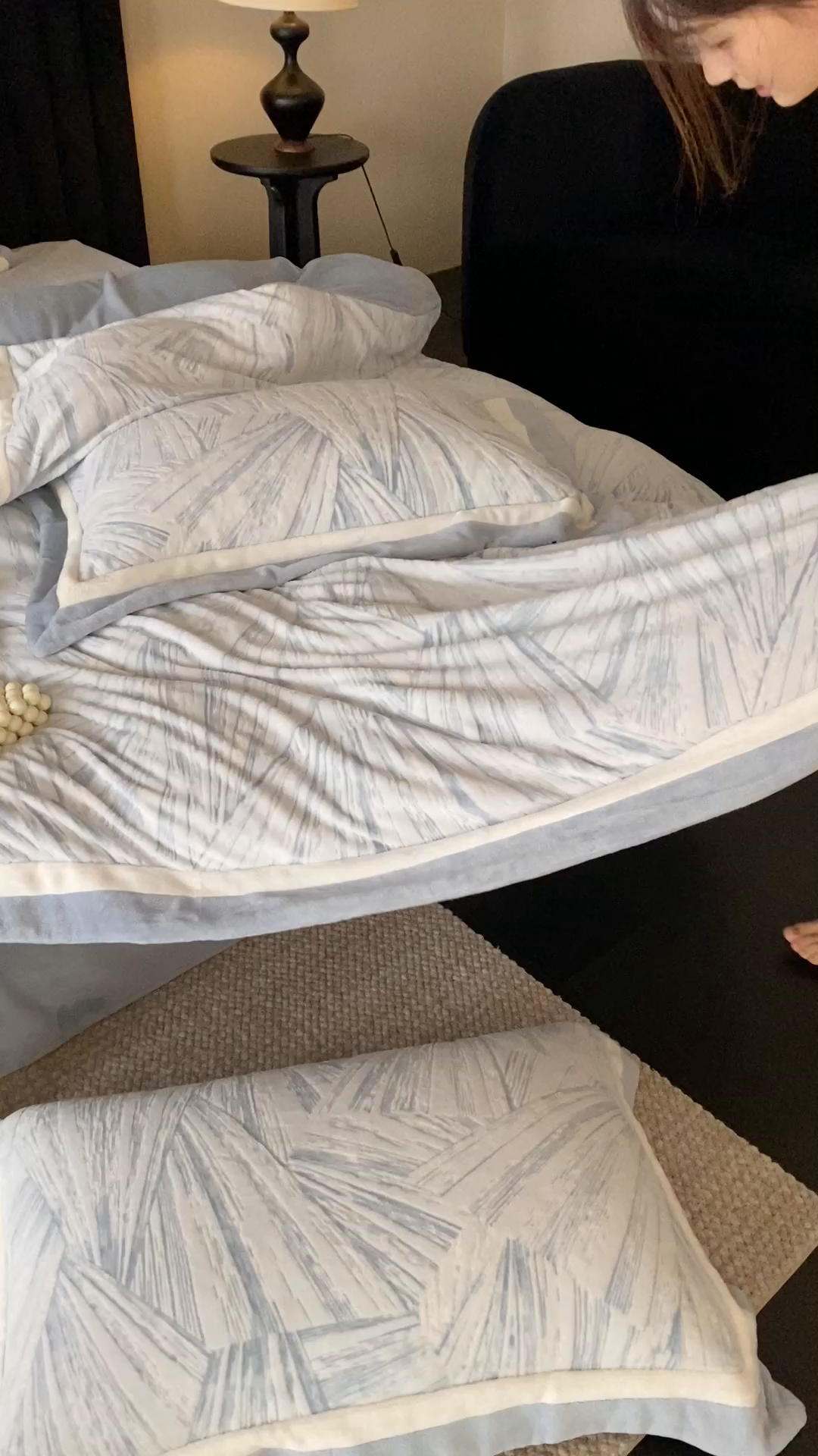 91家纺网 家纺一手货源 找家纺 （总）馨蕊 2025新款意大利进口雕花绒拼角工艺秋冬轻奢煦暖绒系列-绒慕笙 会员-10【券后控价268/288】