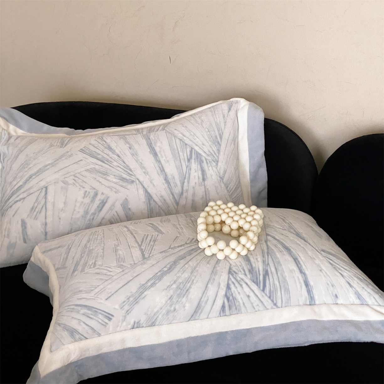 91家纺网 家纺一手货源 找家纺 馨蕊 2025新款意大利进口雕花绒拼角工艺秋冬轻奢煦暖绒系列-绒慕笙 会员-10【券后控价268/288】 绒慕笙-北卡蓝