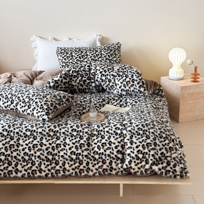 91家纺网 家纺一手货源 找家纺 （总）九花鹿 2025新款丹麦皮草绒水貂绒四件套