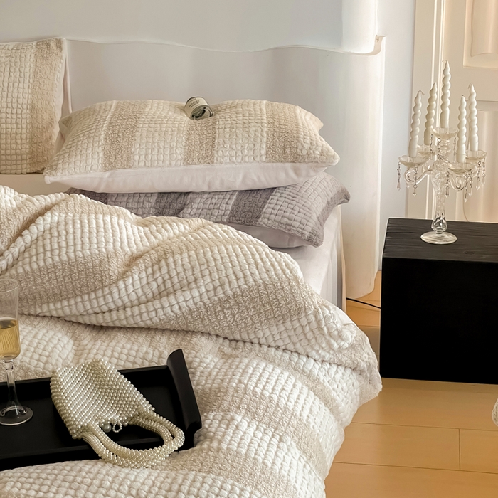 91家纺网 家纺一手货源 找家纺 （总）例外 2025新款兔兔奶盖兔毛皮草牛奶绒四件套