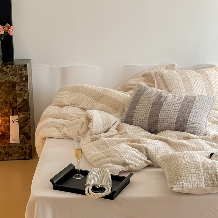 91家纺网 家纺一手货源 找家纺 （总）例外 2025新款兔兔奶盖兔毛皮草牛奶绒四件套