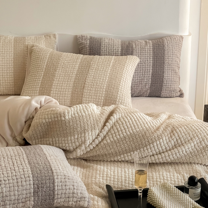 91家纺网 家纺一手货源 找家纺 （总）例外 2025新款兔兔奶盖兔毛皮草牛奶绒四件套