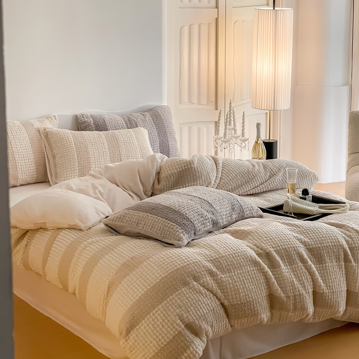 91家纺网 家纺一手货源 找家纺 （总）例外 2025新款兔兔奶盖兔毛皮草牛奶绒四件套