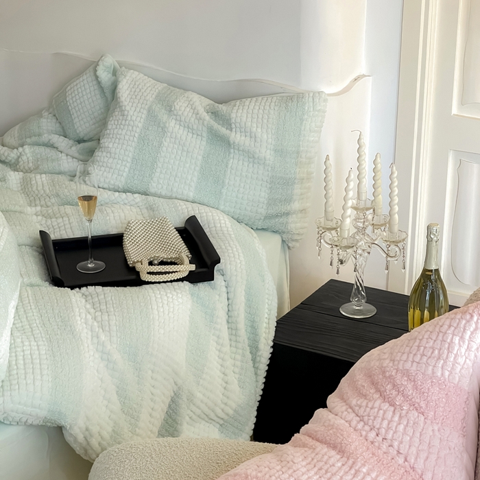 91家纺网 家纺一手货源 找家纺 例外 2025新款兔兔奶盖兔毛皮草牛奶绒四件套 兔兔奶盖-奶绿