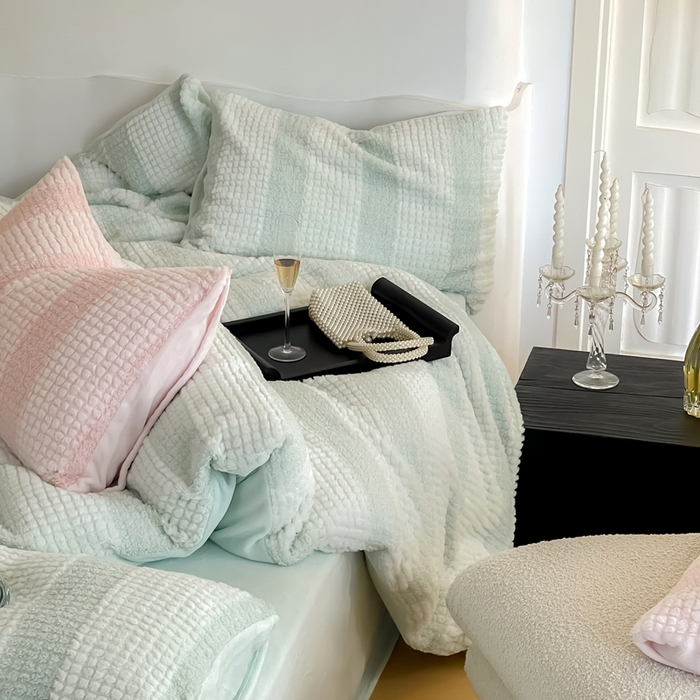 91家纺网 家纺一手货源 找家纺 例外 2025新款兔兔奶盖兔毛皮草牛奶绒四件套 兔兔奶盖-奶绿