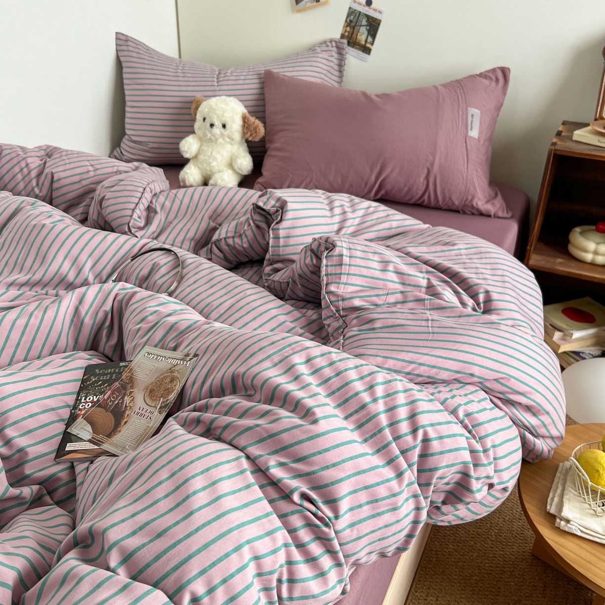 91家纺网 家纺一手货源 找家纺 暖芯优选 2025新款韩式无印风水洗棉拼色学生三件套床单床笠款四件套 条纹香芋紫+深紫