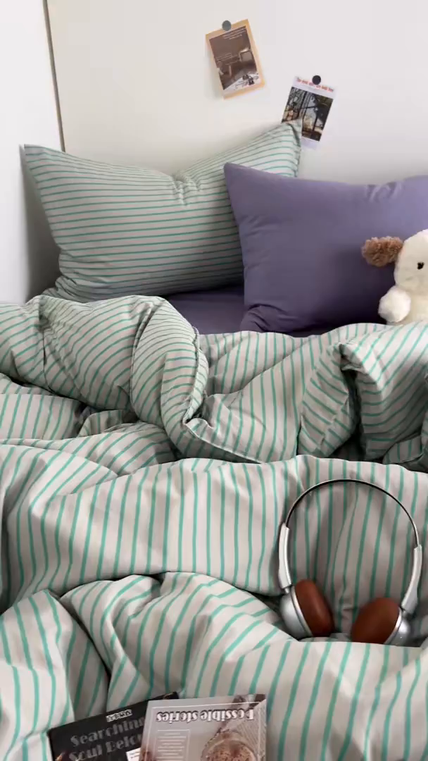 91家纺网 家纺一手货源 找家纺 暖芯优选 2025新款韩式无印风水洗棉拼色学生三件套床单床笠款四件套 条纹抹茶绿+酱紫