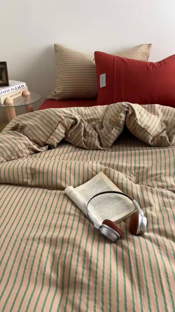 91家纺网 家纺一手货源 找家纺 暖芯优选 2025新款水洗棉冬被被子被芯 条纹卡其+砖红