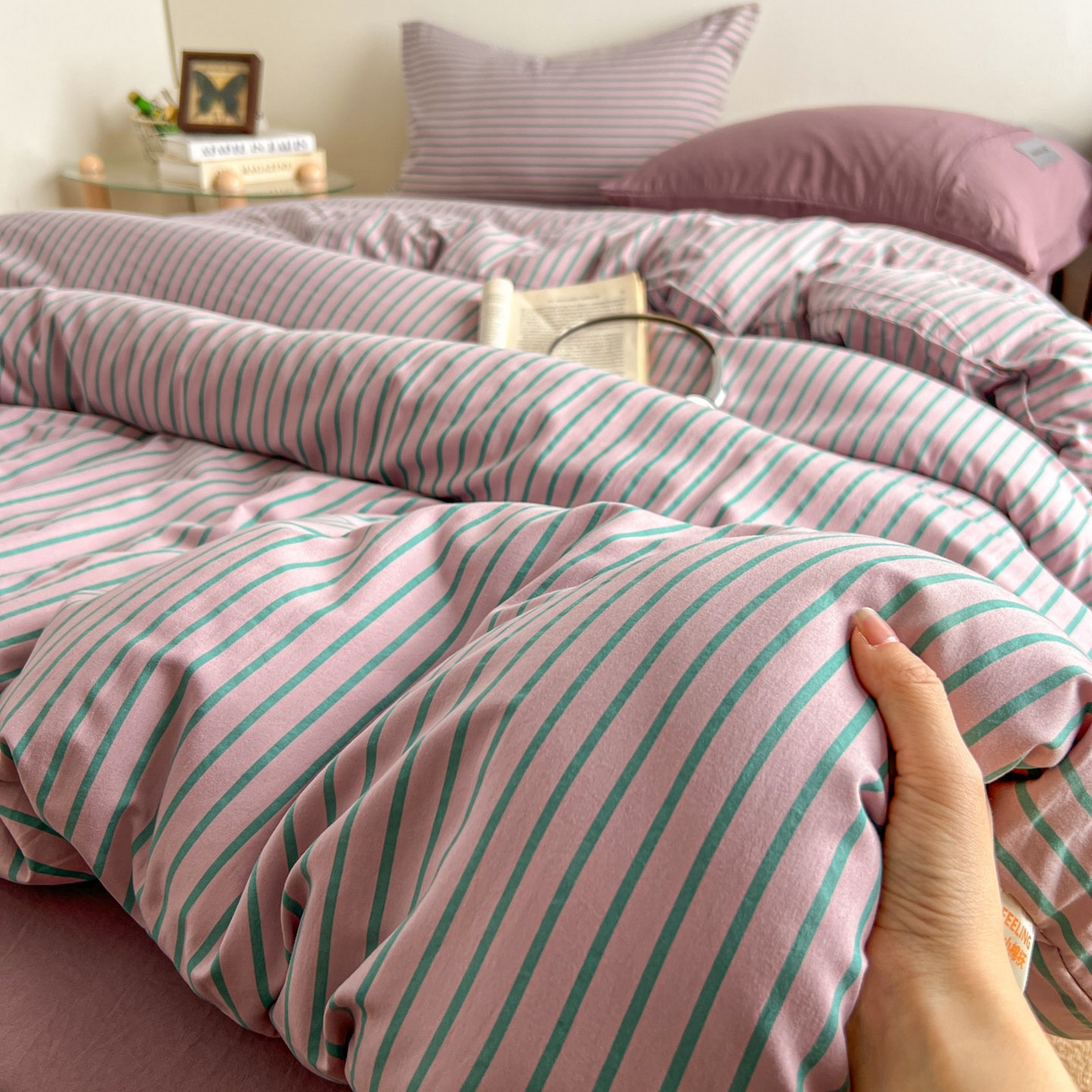 91家纺网 家纺一手货源 找家纺 暖芯优选 2025新款水洗棉冬被被子被芯 条纹浅紫+香芋紫