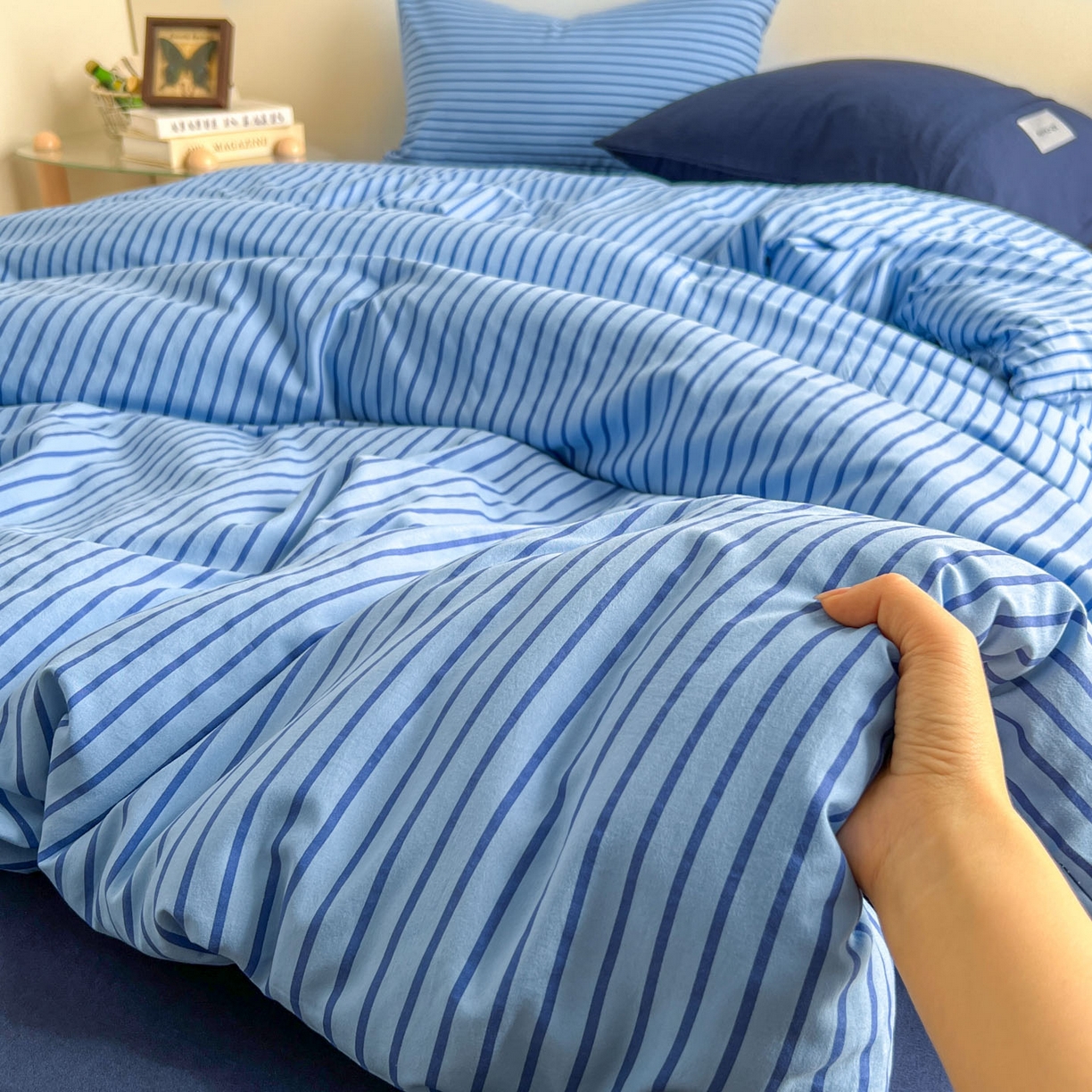91家纺网 家纺一手货源 找家纺 暖芯优选 2025新款水洗棉冬被被子被芯 条纹蓝+深蓝
