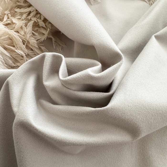 91家纺网 家纺一手货源 找家纺 新奇异 2025新款羽毛绒抱枕靠垫 长羽毛绒-驼色