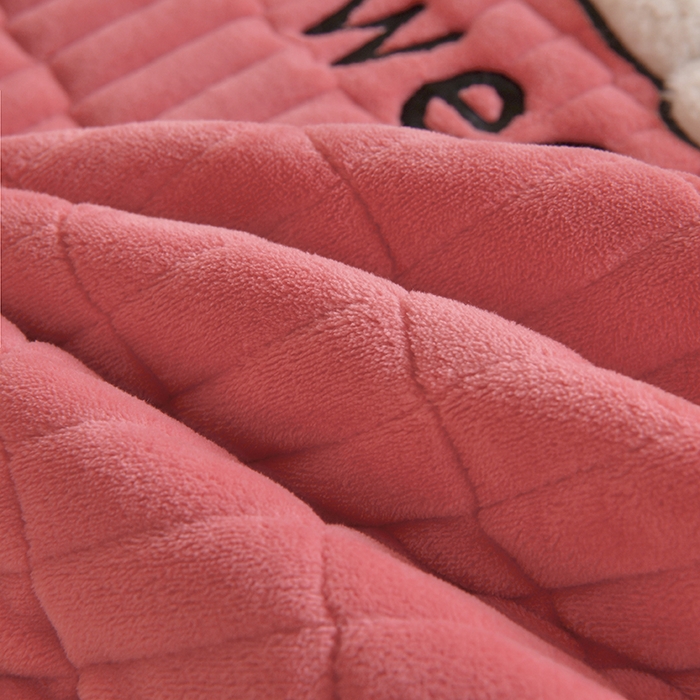 91家纺网 家纺一手货源 找家纺 悠米悠家 2025新款学生款兔毛绒刺绣夹棉上下铺床褥 小狗-红色