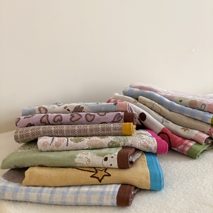 91家纺网 家纺一手货源 找家纺 （总）麻依 2025新款治愈风全棉纯棉四层纱布枕巾