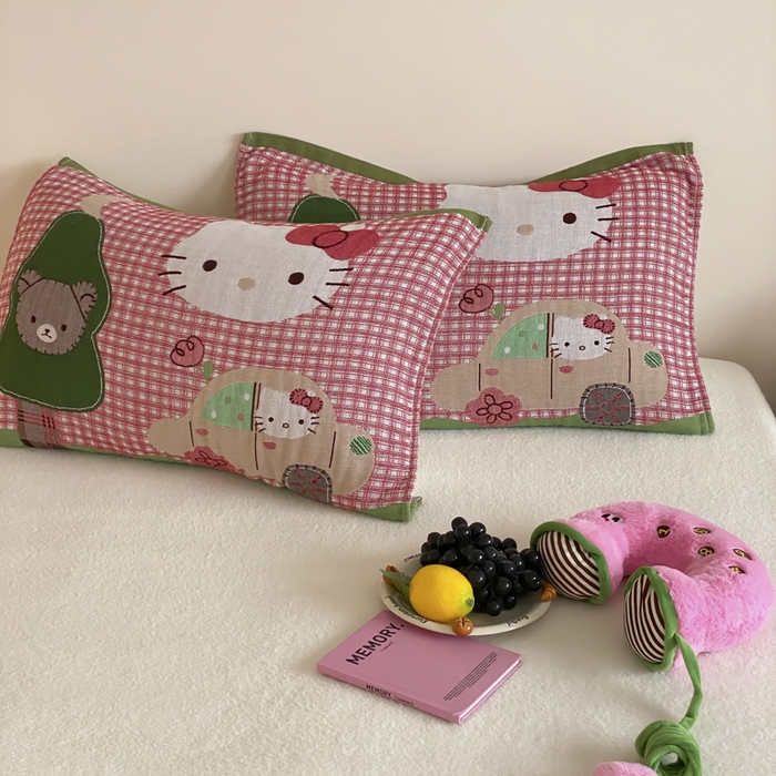 91家纺网 家纺一手货源 找家纺 麻依 2025新款治愈风全棉纯棉四层纱布枕巾 KT时光