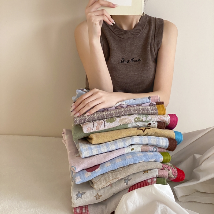 91家纺网 家纺一手货源 找家纺 （总）麻依 2025新款治愈风全棉纯棉四层纱布枕巾