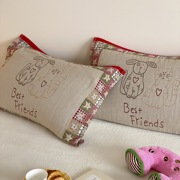 91家纺网 家纺一手货源 找家纺 麻依 2025新款治愈风全棉纯棉四层纱布枕巾 贴布猫