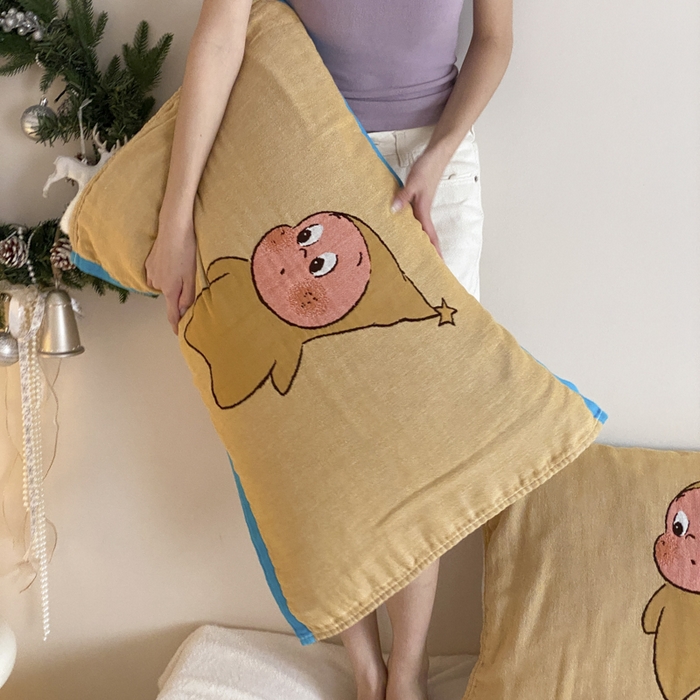 91家纺网 家纺一手货源 找家纺 麻依 2025新款治愈风全棉纯棉四层纱布枕巾 星星人