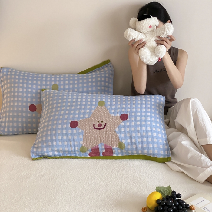 91家纺网 家纺一手货源 找家纺 麻依 2025新款治愈风全棉纯棉四层纱布枕巾 亮晶晶