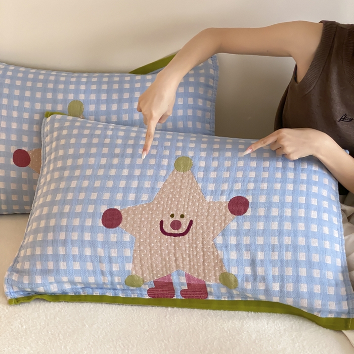 91家纺网 家纺一手货源 找家纺 麻依 2025新款治愈风全棉纯棉四层纱布枕巾 亮晶晶