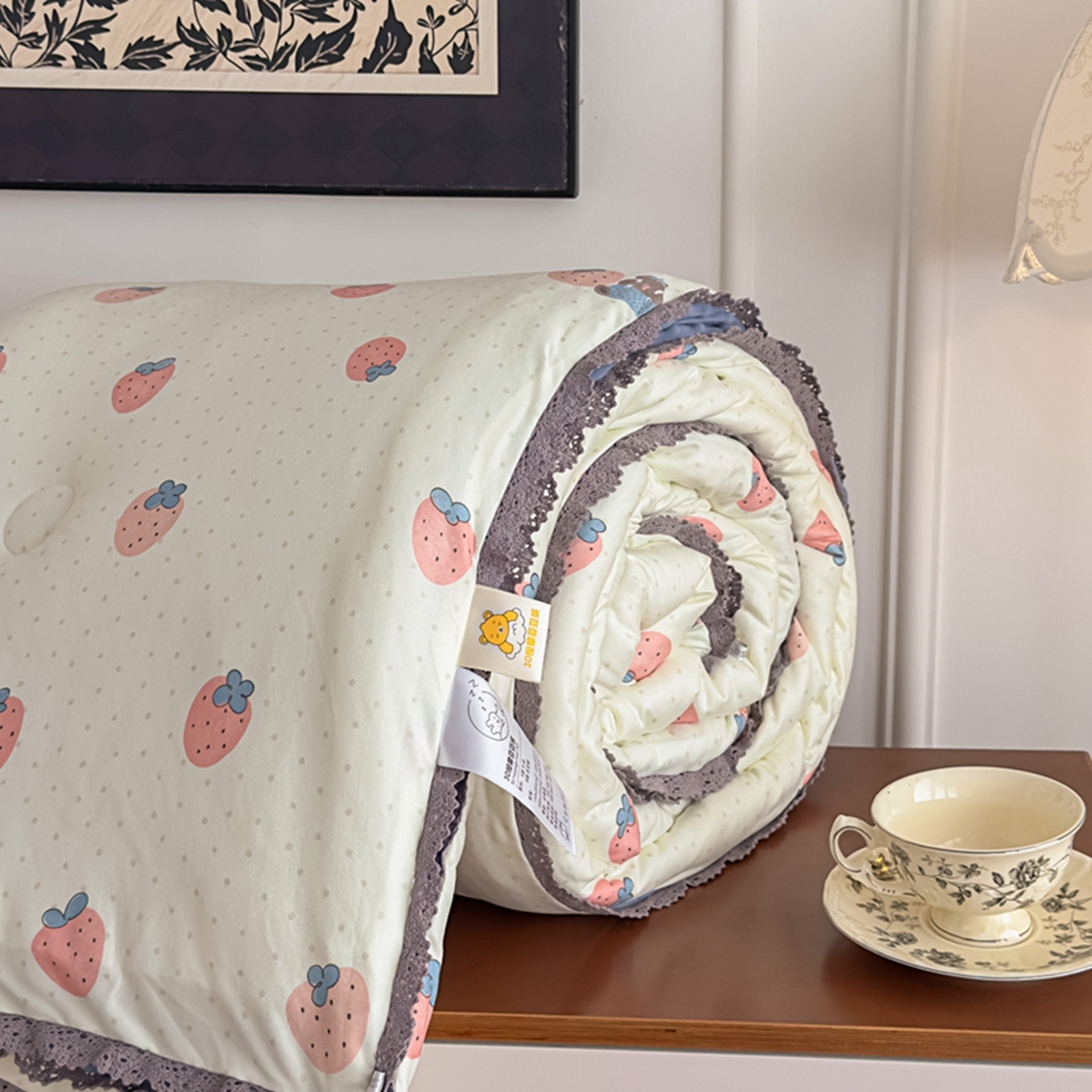 91家纺网 家纺一手货源 找家纺 （总）睡美美家纺 2025新款秋冬亲肤柔软豆豆绒花边款冬被被芯