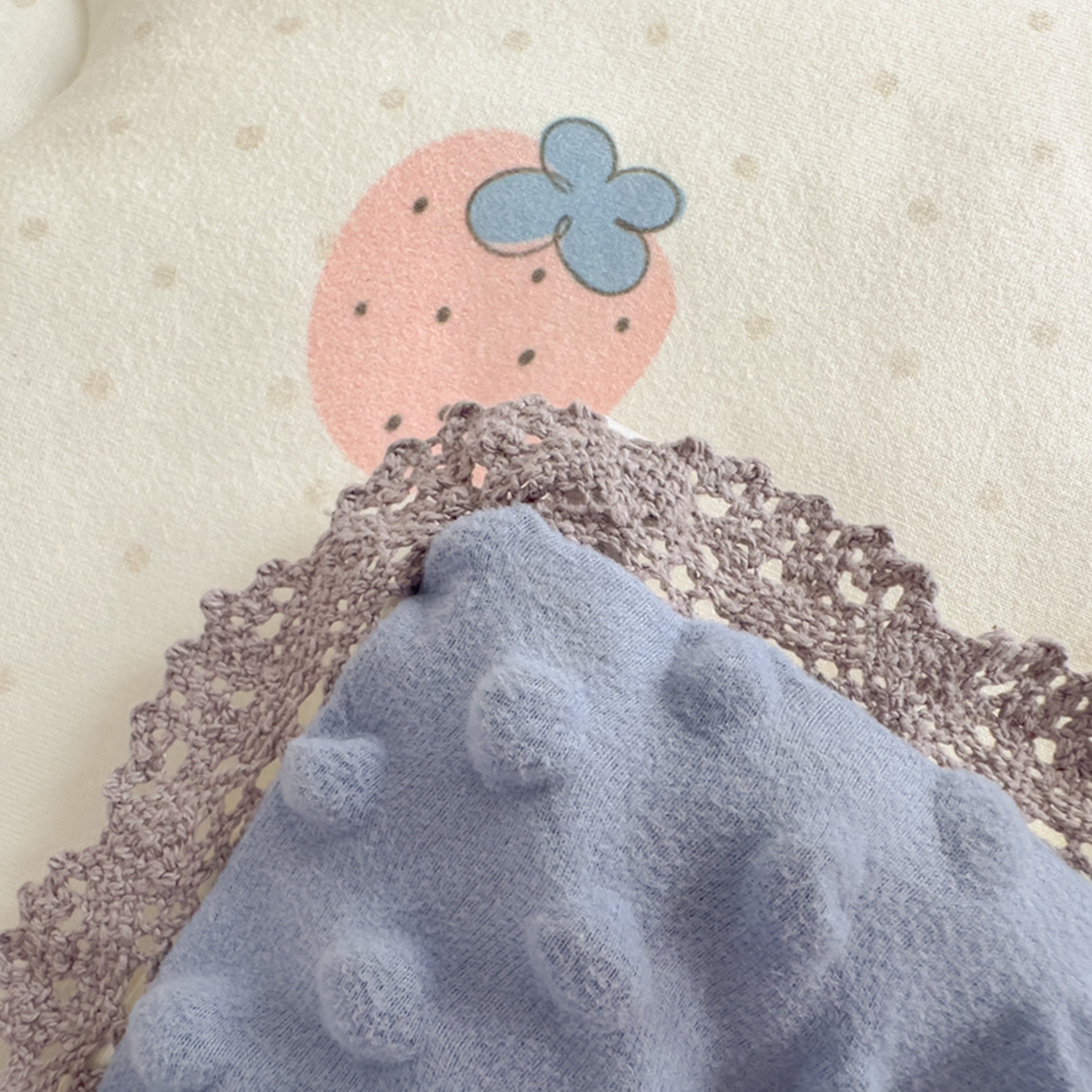 91家纺网 家纺一手货源 找家纺 （总）睡美美家纺 2025新款秋冬亲肤柔软豆豆绒花边款冬被被芯