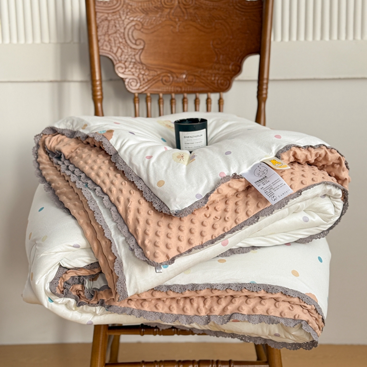 睡美美家纺 2025新款秋冬亲肤柔软豆豆绒花边款冬被被芯 可爱熊