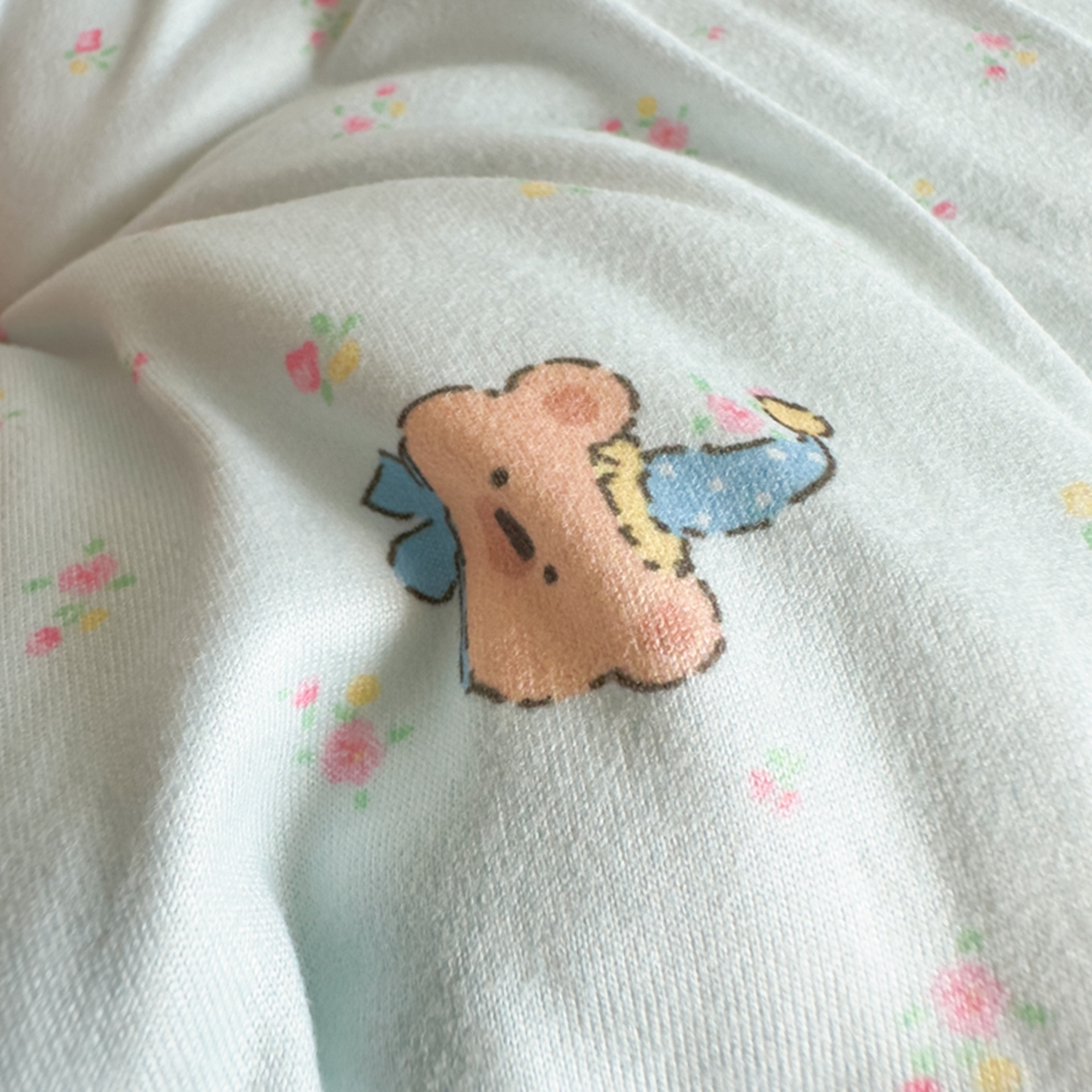 91家纺网 家纺一手货源 找家纺 睡美美家纺 2025新款秋冬亲肤柔软豆豆绒花边款冬被被芯 童话小熊