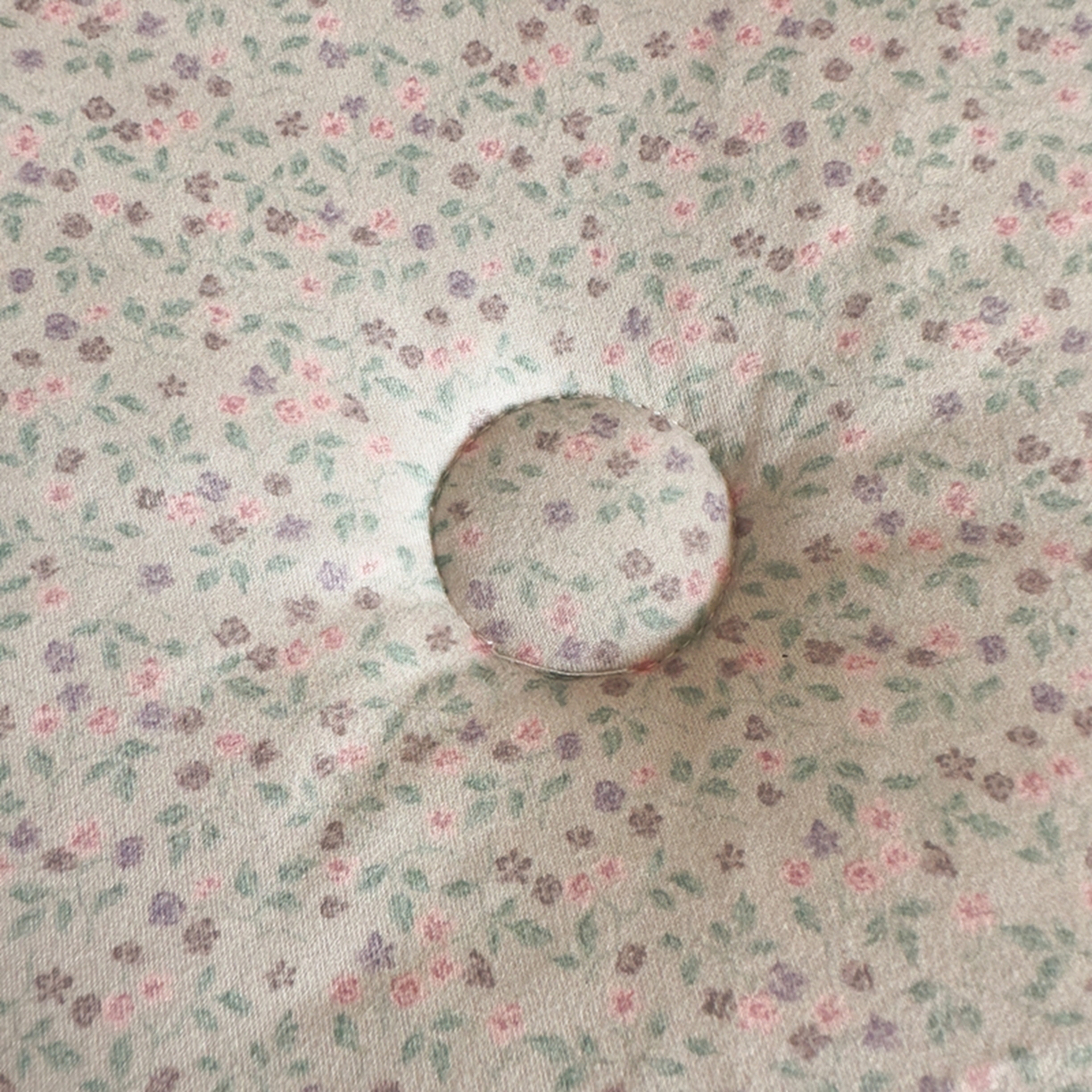 91家纺网 家纺一手货源 找家纺 睡美美家纺 2025新款秋冬亲肤柔软豆豆绒花边款冬被被芯 紫色庄园