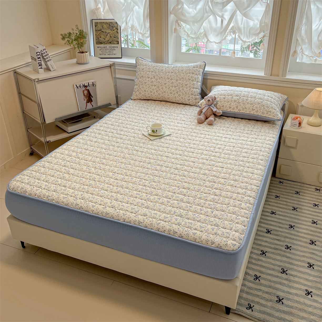 91家纺网 家纺一手货源 找家纺 九亭家纺 2025新款A类皱皱纱印花防水夹棉床笠 防水款-萌兔花栖